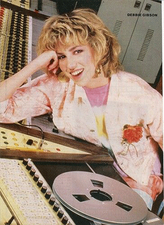 DebbieGibson14