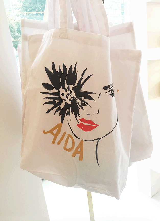 saks-fifth-avenue-lacee-swan-13