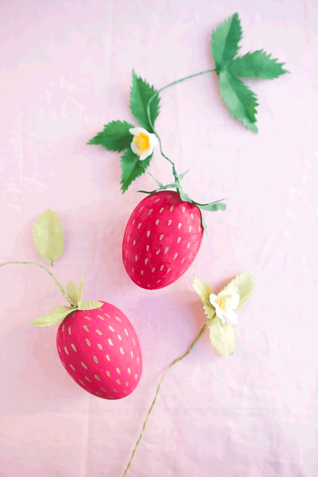 DIY-EAster-Eggs-STrawberries